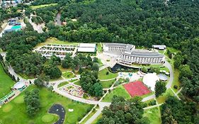 Holiday Inn Resort Warsaw Józefów, an IHG Hotel